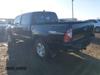 2015 Toyota Tacoma with VIN 3TMLU4EN4FM190968, listed as a IAAI auction lot 41749985 with 152,668 mi miles and . Bid and sale history available at DreamBid. Image 3.