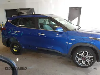 2021 Kia Seltos SX with VIN KNDETCA28M7154385, listed as a IAAI auction lot 41533749 with 34,973 mi miles. Bid and sale history available at carsss.com. Image 13.