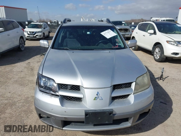 2003 Mitsubishi Outlander XLS with VIN JA4LZ41G03U104498, listed as a IAAI auction lot 41725675 with 189,509 mi miles. Bid and sale history available at carsss.com. Image 12.