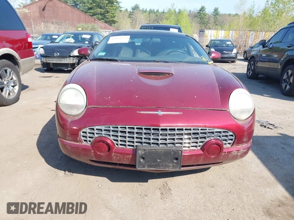 2004 Ford Thunderbird Deluxe with VIN 1FAHP60A34Y110824, listed as a IAAI auction lot 42155374 with 77,042 mi miles. Bid and sale history available at carsss.com. Image 12.