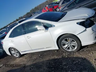 2010 Lexus HS 250h with VIN JTHBB1BA3A2014574, listed as a IAAI auction lot 41483179 with 231,399 mi miles. Bid and sale history available at carsss.com. Image 13.