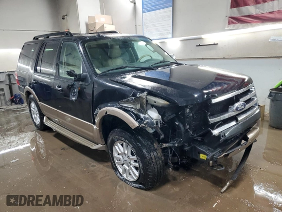 2013 Ford Expedition XLT with VIN 1FMJU1J58DEF61463, listed as a Copart auction lot 47493425 with 111,634 mi miles and Salvage title. Bid and sale history available at DreamBid. Image 4.