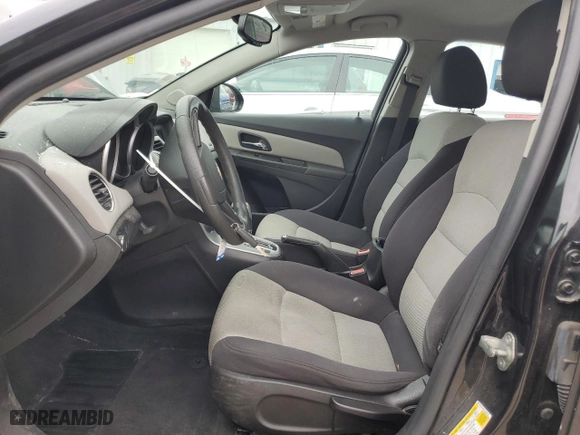 2014 Chevrolet Cruze LS with VIN 1G1PA5SH2E7282757, listed as a Copart auction lot 52043245 with 104,670 mi miles and Salvage Title. Bid and sale history available at carsss.com. Image 7.