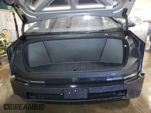 2024 Tesla Cybertruck с VIN 7G2CEHED2RA025693, выставлен на аукционе Copart как лот 45351295 с пробегом 11 786 миль миль и Списание • Salvage title. История ставок и продаж доступна на DreamBid. Изображение 11.