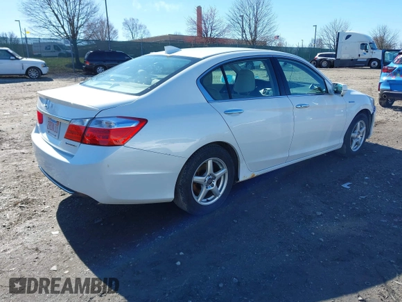 2014 Honda Accord EX-L with VIN 1HGCR6F54EA004550, listed as a IAAI auction lot 41843292 with Not Provided miles and . Bid and sale history available at DreamBid. Image 4.