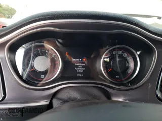 2019 Dodge Challenger R/T Scat Pack z VIN 2C3CDZFJ8KH642376, wystawiony jako Copart lot #74130094 z przebiegiem 59 742 mil mil oraz Szkoda całkowita • Salvage title. Historia ofert i sprzedaży dostępna na DreamBid. Obrazek 9.