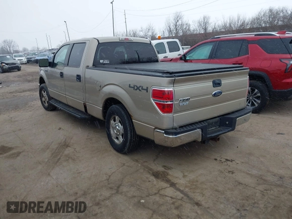 2010 Ford F-150 XL z VIN 1FTFW1E85AFD86149, wystawiony jako IAAI lot #41748039 z przebiegiem 354 133 mil mil oraz . Historia ofert i sprzedaży dostępna na DreamBid. Obrazek 3.