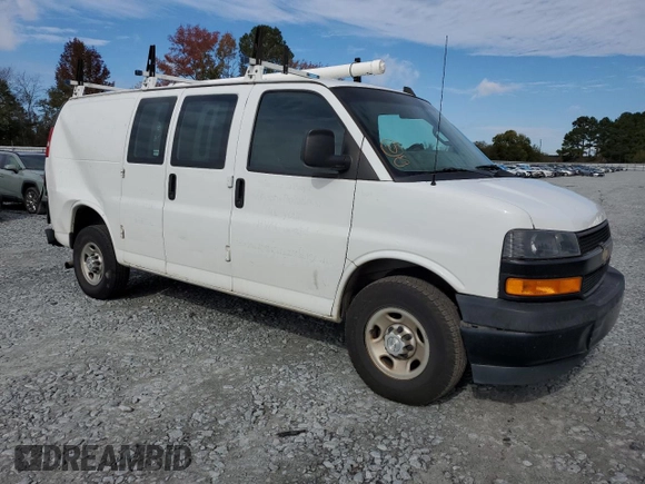2018 Chevrolet Express Cargo Van with VIN 1GCWGAFP9J1339951, listed as a Copart auction lot 78362654 with 104,409 mi miles and Salvage Title. Bid and sale history available at carsss.com. Image 4.