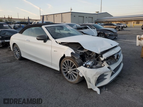 2019 Mercedes-Benz C 43 AMG z VIN WDDWK6EB7KF862607, wystawiony jako Copart lot #44260775 z przebiegiem 37 071 mil mil oraz Szkoda całkowita • Salvage title. Historia ofert i sprzedaży dostępna na DreamBid. Obrazek 4.