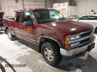 1998 Chevrolet Silverado 1500 with VIN 1GCEK19R7WR102407, listed as a IAAI auction lot 42059827 with 133,653 mi miles and . Bid and sale history available at DreamBid. Image 1.