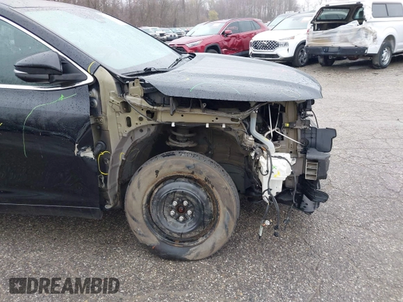 2018 Toyota Highlander LE with VIN 5TDBZRFH7JS835432, listed as a IAAI auction lot 40852130 with 139,136 mi miles and . Bid and sale history available at DreamBid. Image 17.