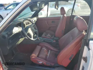 1991 BMW 3 Series z VIN WBABB231XMEC25523, wystawiony jako Copart lot #81332334 z przebiegiem 7 214 mil mil oraz Czysty tytuł • Clean title. Historia ofert i sprzedaży dostępna na DreamBid. Obrazek 7.