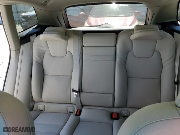 2018 Volvo XC60 Momentum with VIN YV4A22RK9J1012784, listed as a Copart auction lot 46571375 with 70,441 mi miles and Salvage Title. Bid and sale history available at carsss.com. Image 10.