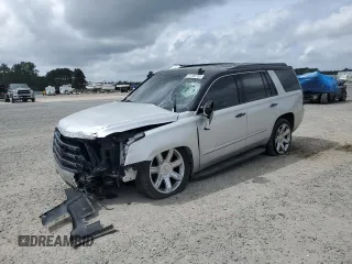 2020 Cadillac Escalade Luxury z VIN 1GYS3BKJ4LR185701, wystawiony jako Copart lot #51385155 z przebiegiem 94 044 mil mil oraz Szkoda całkowita • Salvage title. Historia ofert i sprzedaży dostępna na DreamBid. Obrazek 1.
