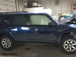 2019 Toyota 4Runner SR5 with VIN JTEBU5JR7K5617372, listed as a IAAI auction lot 41866928 with 52,088 mi miles. Bid and sale history available at carsss.com. Image 13.