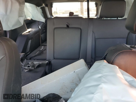 2025 Chevrolet Tahoe Z71 with VIN 1GNS6PRD8SR202788, listed as a Copart auction lot 63323005 with 14,824 mi miles and Clean title. Bid and sale history available at DreamBid. Image 10.