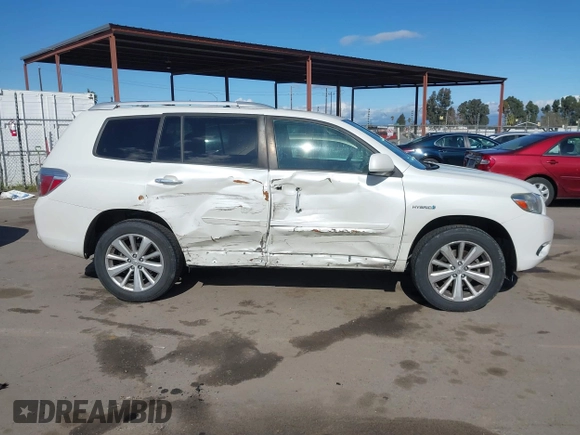 2010 Toyota Highlander Hybrid with VIN JTEBW3EH3A2043210, listed as a IAAI auction lot 41721744 with 243,246 mi miles. Bid and sale history available at carsss.com. Image 13.