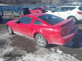 2006 Ford Mustang Standard with VIN 1ZVFT80N465261264, listed as a IAAI auction lot 41629083 with 85,945 mi miles. Bid and sale history available at carsss.com. Image 3.