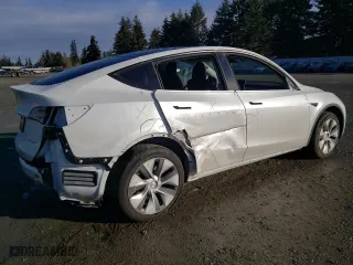 2023 Tesla Model Y Long Range with VIN 7SAYGDEE4PA125640, listed as a Copart auction lot 43918125 with 20,319 mi miles and Salvage Title. Bid and sale history available at carsss.com. Image 3.