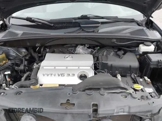 2005 Lexus RX with VIN 2T2GA31U65C040798, listed as a IAAI auction lot 41906233 with 211,026 mi miles. Bid and sale history available at carsss.com. Image 10.