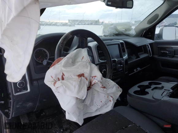 2018 Ram 3500 Big Horn z VIN 3C63R3HL4JG372478, wystawiony jako Copart lot #87257774 z przebiegiem Nie podano mil oraz Szkoda całkowita • Salvage title. Historia ofert i sprzedaży dostępna na DreamBid. Obrazek 8.