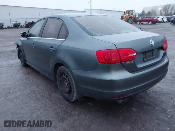 2013 Volkswagen Jetta SE with VIN 3VWDP7AJ8DM405519, listed as a IAAI auction lot 41177485 with 199,574 mi miles and . Bid and sale history available at DreamBid. Image 3.