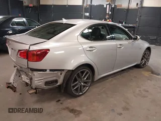 2009 Lexus IS 250 z VIN JTHCK262395033360, wystawiony jako IAAI lot #42064172 z przebiegiem 133 542 mil mil oraz . Historia ofert i sprzedaży dostępna na DreamBid. Obrazek 4.
