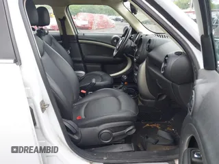 2013 MINI Countryman with VIN WMWZB3C53DWM08244, listed as a IAAI auction lot 42281364 with 139,894 mi miles and . Bid and sale history available at DreamBid. Image 5.