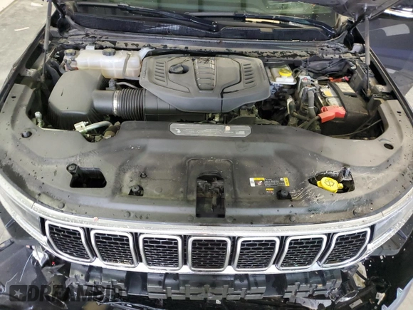 2024 Jeep Wagoneer Series III with VIN 1C4SJSDP5RS167674, listed as a Copart auction lot 81982644 with 22,004 mi miles and Salvage title. Bid and sale history available at DreamBid. Image 12.