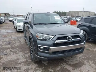 2017 Toyota 4Runner SR5 with VIN JTEZU5JR8H5158747, listed as a IAAI auction lot 41433642 with 48,620 mi miles. Bid and sale history available at carsss.com. Image 1.