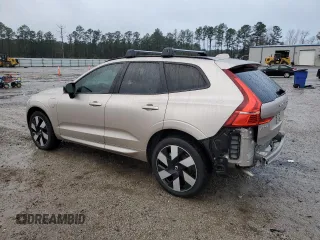 2024 Volvo XC60 Recharge Plug-In Hybrid Plus Dark Theme with VIN YV4H60DL6R1890143, listed as a Copart auction lot 85732464 with 8,884 mi miles and Salvage Title. Bid and sale history available at carsss.com. Image 2.