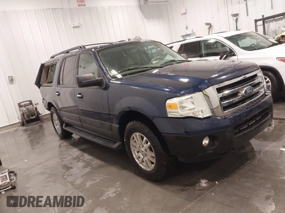 2011 Ford Expedition EL XL with VIN 1FMJK1G5XBEF43069, listed as a IAAI auction lot 41462457 with 146,866 mi miles. Bid and sale history available at carsss.com. Image 1.