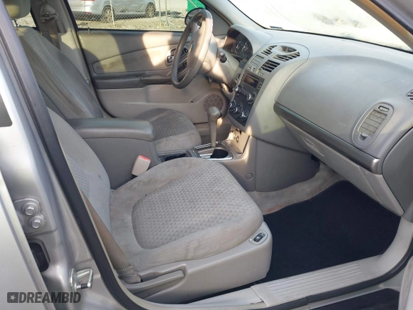 2007 Chevrolet Malibu LS w/2FL with VIN 1G1ZS57N27F109446, listed as a IAAI auction lot 41906421 with 180,962 mi miles. Bid and sale history available at carsss.com. Image 5.