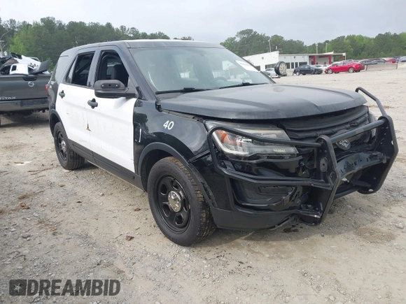 2017 Ford Police Interceptor Utility with VIN 1FM5K8AR9HGE01119, listed as a IAAI auction lot 42266621 with Not provided miles and . Bid and sale history available at DreamBid. Image 1.