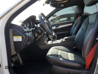 2013 Mercedes-Benz C 300 Sport с VIN WDDGF8AB8DR257135, выставлен на аукционе Copart как лот 52986075 с пробегом 90 884 миль миль и Списание • Salvage title. История ставок и продаж доступна на DreamBid. Изображение 7.