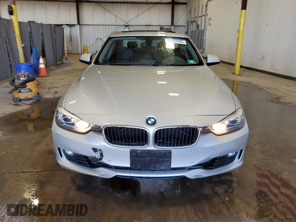 2015 BMW 3 Series 328i xDrive with VIN WBA3B5C5XFF962062, listed as a Copart auction lot 53622495 with 61,575 mi miles and Salvage Title. Bid and sale history available at carsss.com. Image 5.