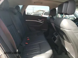 2019 Audi e-tron Prestige with VIN WA1VABGE1KB023093, listed as a Copart auction lot 48008653 with 45,531 mi miles. Bid and sale history available at carsss.com. Image 11.