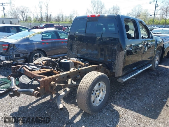 2013 Chevrolet Silverado 1500 LT with VIN 3GCPKSE75DG307515, listed as a IAAI auction lot 41982847 with 178,892 mi miles. Bid and sale history available at carsss.com. Image 4.