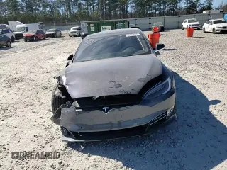 2018 Tesla Model S 75D with VIN 5YJSA1E26JF283528, listed as a Copart auction lot 46980685 with 35,371 mi miles and Salvage Title. Bid and sale history available at DreamBid. Image 10.