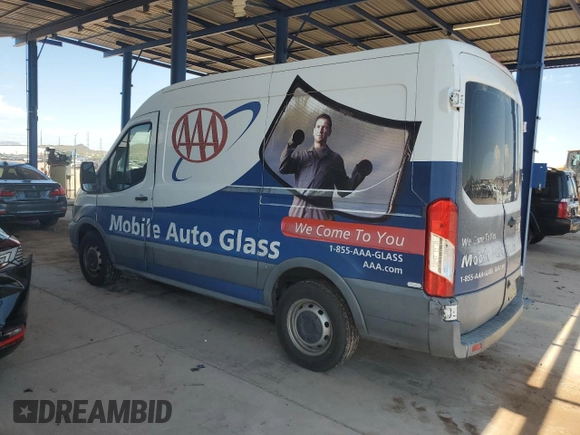 2015 Ford Transit z VIN 1FTNE1CM9FKA53207, wystawiony jako Copart lot #62840195 z przebiegiem 208 385 mil mil oraz Czysty tytuł • Clean title. Historia ofert i sprzedaży dostępna na DreamBid. Obrazek 2.