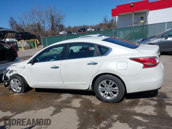 2014 Nissan Altima SV with VIN 1N4AL3AP1EN349712, listed as a IAAI auction lot 41826856 with 149,101 mi miles and . Bid and sale history available at carsss.com. Image 15.