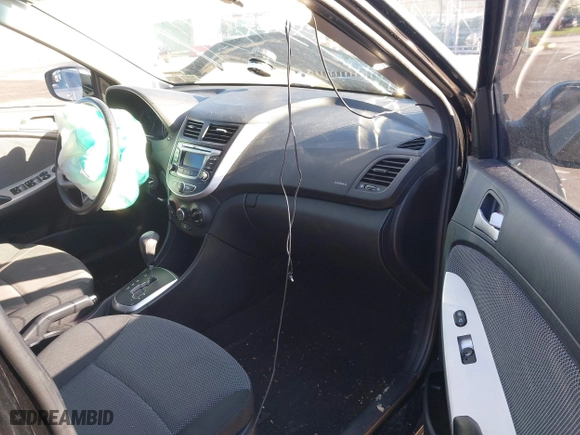 2014 Hyundai Accent GS with VIN KMHCT5AE0EU189319, listed as a IAAI auction lot 41985071 with 72,633 mi miles. Bid and sale history available at carsss.com. Image 5.