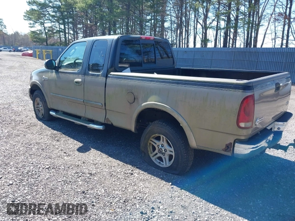 2003 Ford F-150 XL with VIN 1FTRX18L93NA46053, listed as a IAAI auction lot 42003621 with 237,000 mi miles. Bid and sale history available at carsss.com. Image 3.