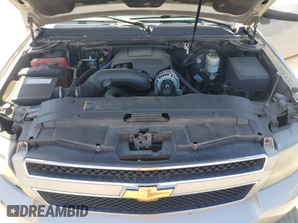 2007 Chevrolet Suburban LTZ с VIN 1GNFK16357J236974, выставлен на аукционе Copart как лот 58245615 с пробегом 224 755 миль миль и Списание • Salvage title. История ставок и продаж доступна на DreamBid. Изображение 12.