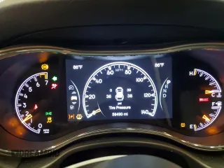 2021 Jeep Grand Cherokee Limited z VIN 1C4RJFBG1MC562401, wystawiony jako Copart lot #59463725 z przebiegiem 59 490 mil mil oraz Szkoda całkowita • Salvage title. Historia ofert i sprzedaży dostępna na DreamBid. Obrazek 9.