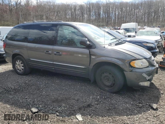 2004 Chrysler Town & Country Touring with VIN 2C4GP54L34R545133, listed as a Copart auction lot 49993615 with 213,684 mi miles and Salvage Title. Bid and sale history available at DreamBid. Image 4.