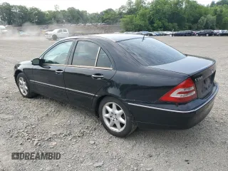 2002 Mercedes-Benz C 230/260/280/320 with VIN WDBRF64J42E003970, listed as a Copart auction lot 59909815 with 190,502 mi miles and Clean title. Bid and sale history available at DreamBid. Image 2.