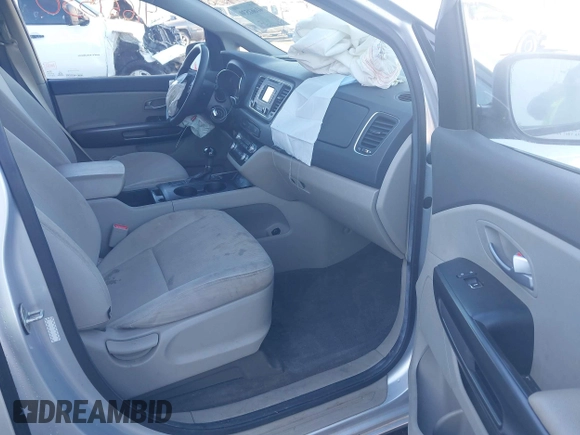 2016 Kia Sedona LX with VIN KNDMB5C18G6164472, listed as a IAAI auction lot 41661530 with 116,904 mi miles. Bid and sale history available at carsss.com. Image 5.