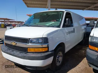 2020 Chevrolet Express Cargo Van with VIN 1GCWGBFP8L1120262, listed as a IAAI auction lot 42010679 with 114,589 mi miles. Bid and sale history available at carsss.com. Image 2.
