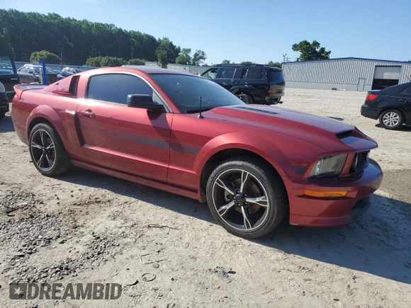 2007 Ford Mustang GT Deluxe z VIN 1ZVFT82HX75243716, wystawiony jako Copart lot #60724335 z przebiegiem 83 323 mil mil oraz Szkoda całkowita • Salvage title. Historia ofert i sprzedaży dostępna na DreamBid. Obrazek 4.